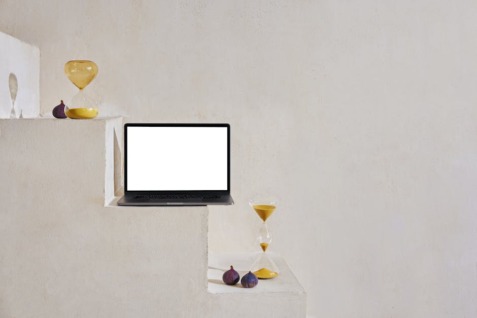 Editorial section illustration for "Чем отличаются сценарии: от quick demo до sales walkthrough" in context of "Бесплатная запись экрана: как сократить циклы коммуникации и убрать синхронные созвоны". Subject-focused composition, realistic business environment, crisp details, natural contrast, no text, no watermark, no logo, no empty background, 16:9.